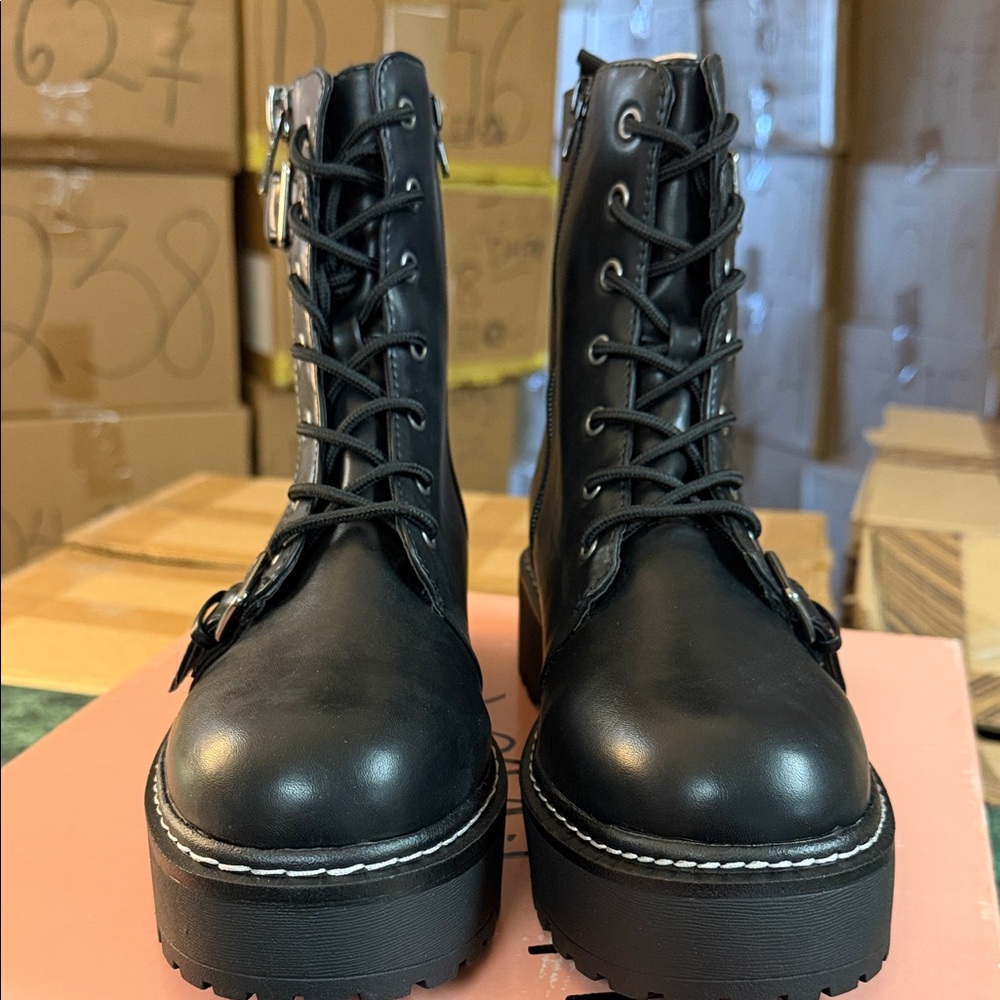 Wild Pair Women's Black Lace-Up Platform Combat Boots with Buckle & Zipper - Picture 3 of 4
